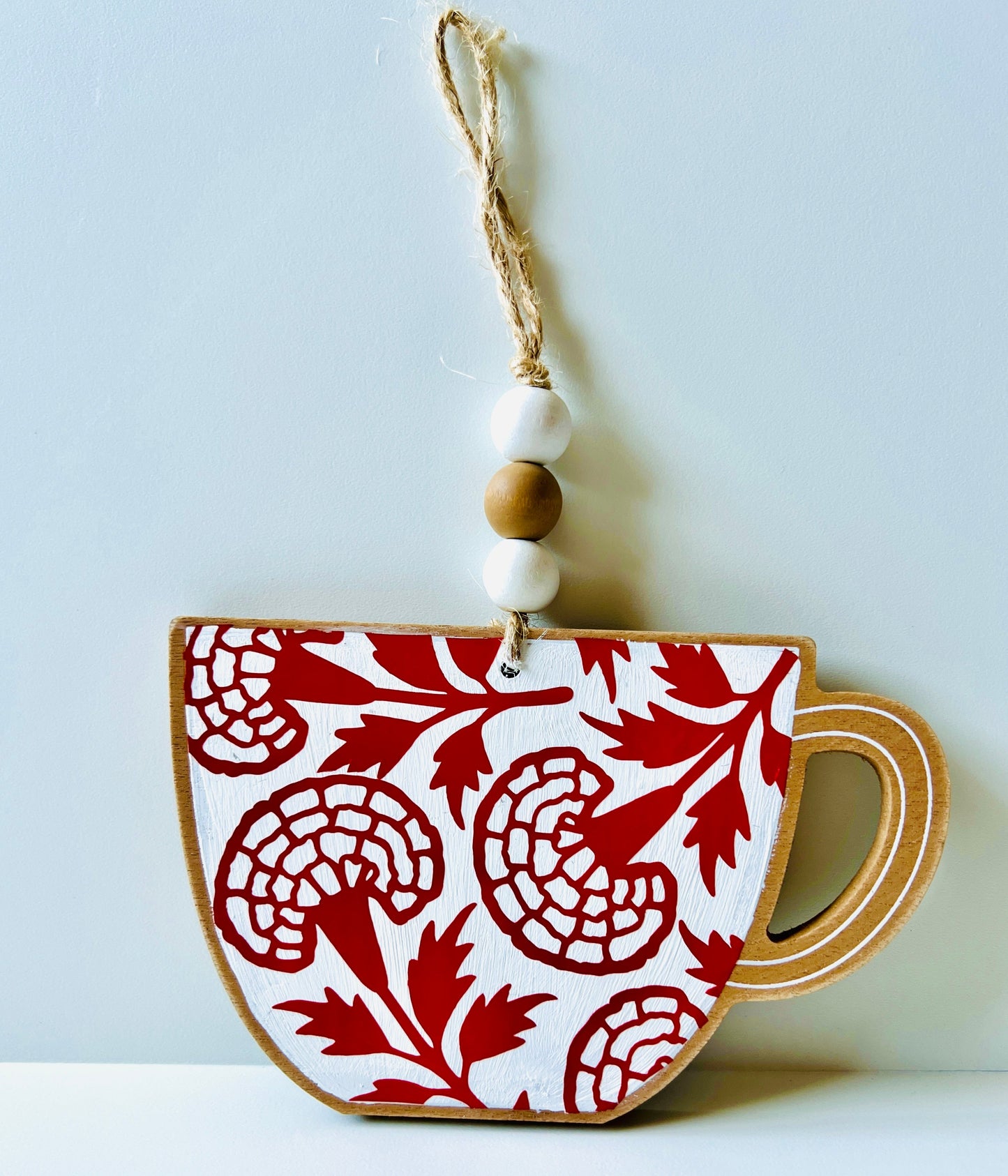 Cup wall haning