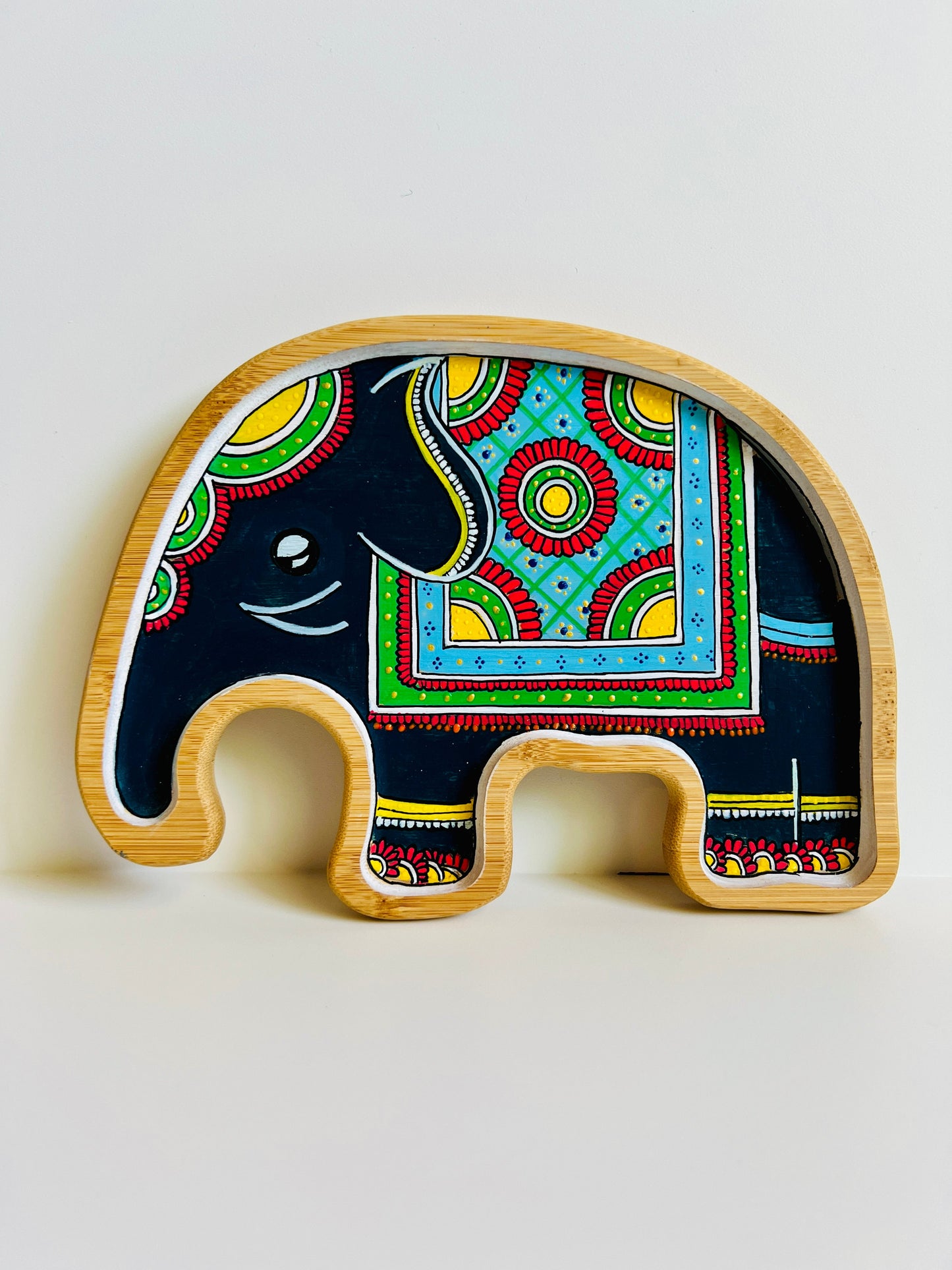 Elephant tray