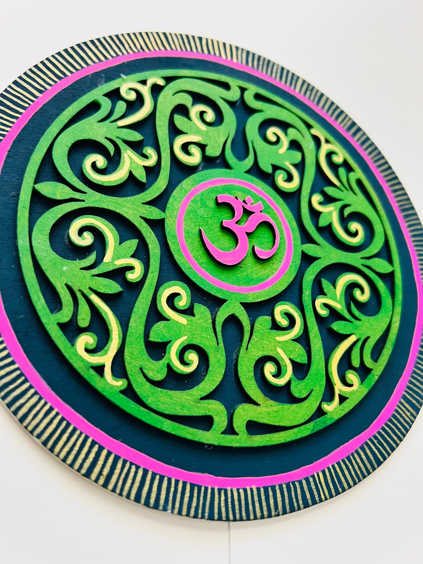 Green Om Plate