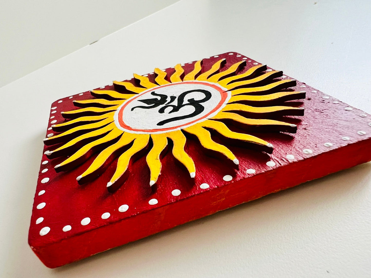 Om Magnet