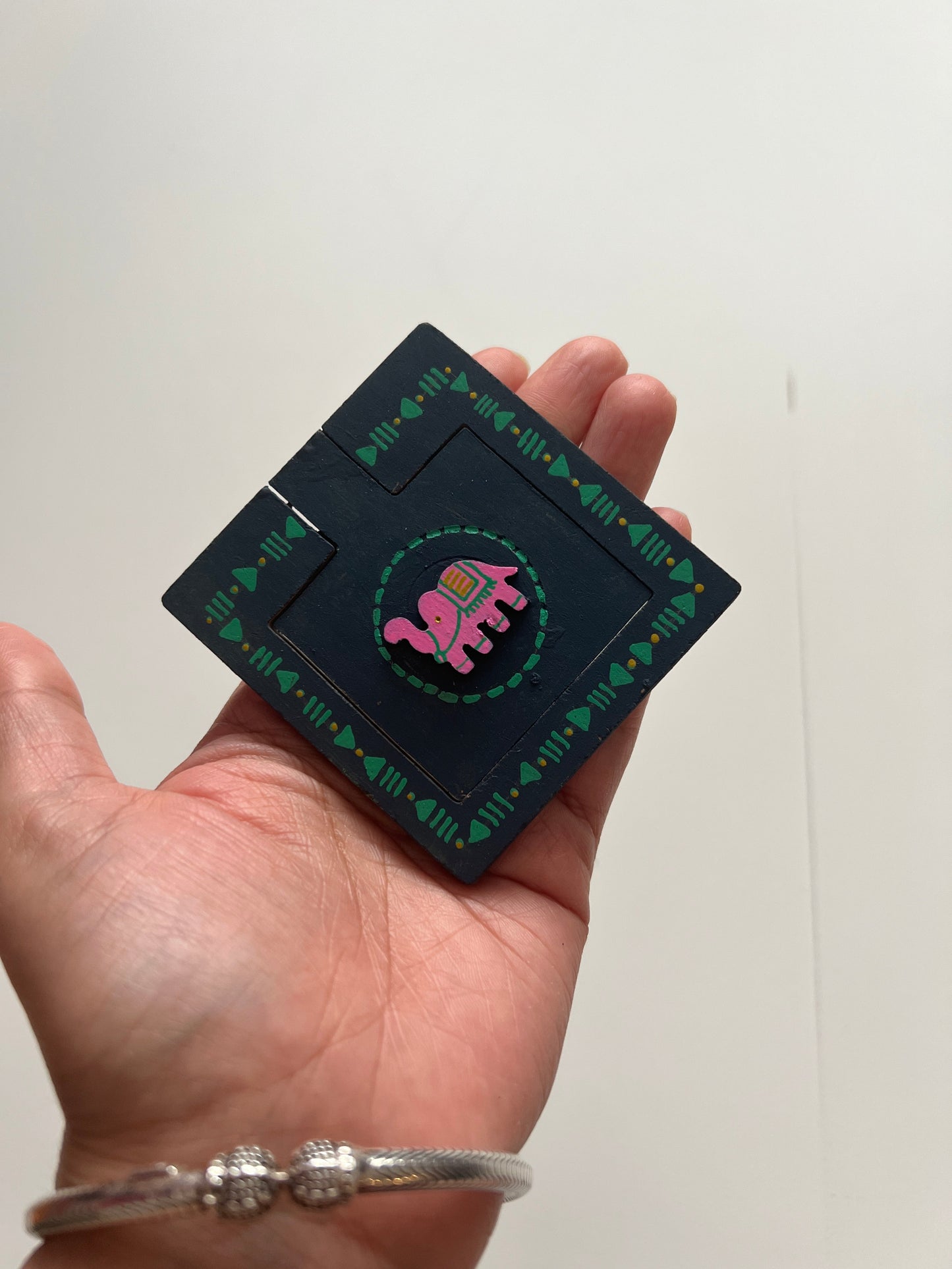 Pocket mirror