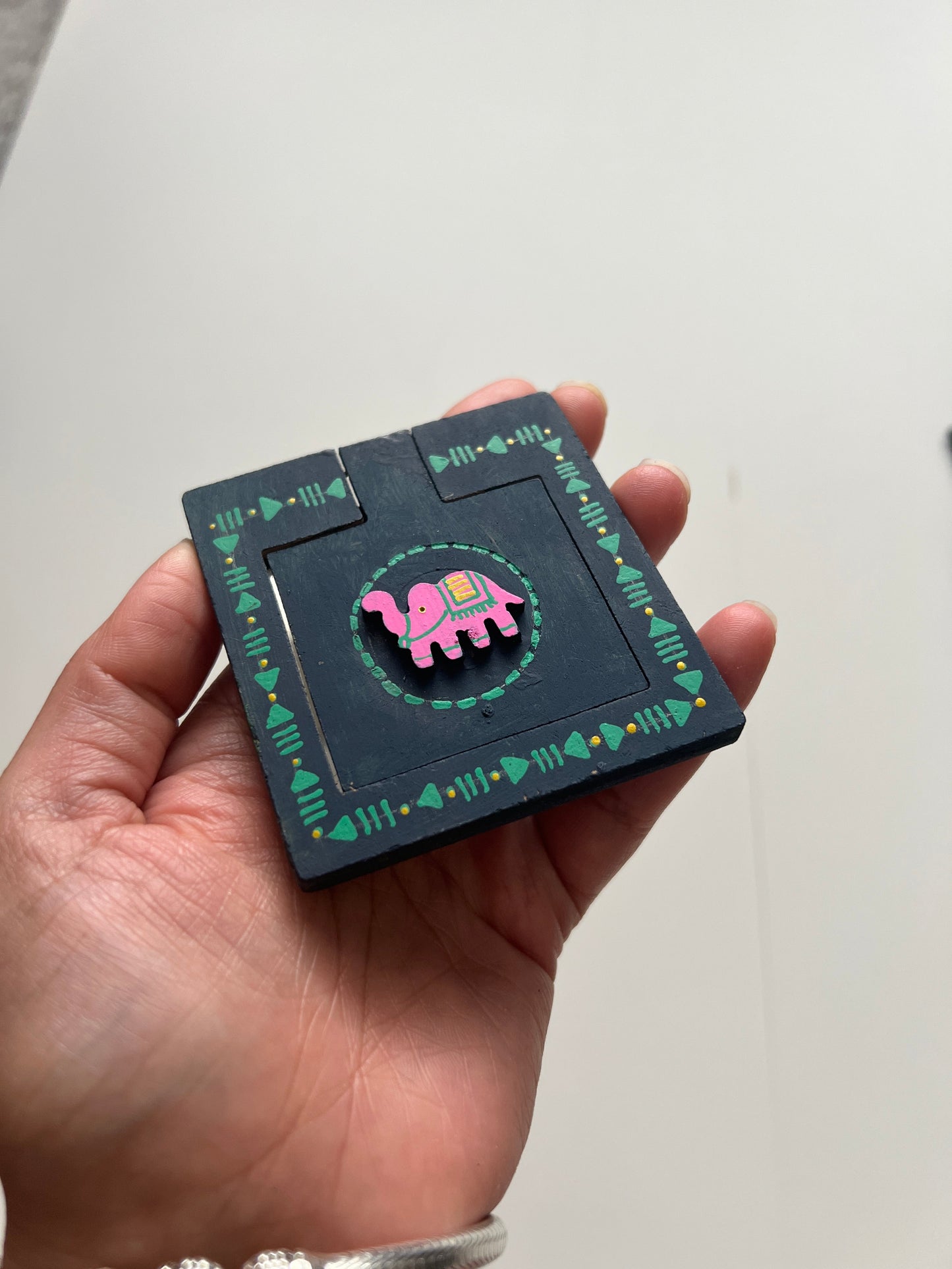 Pocket mirror