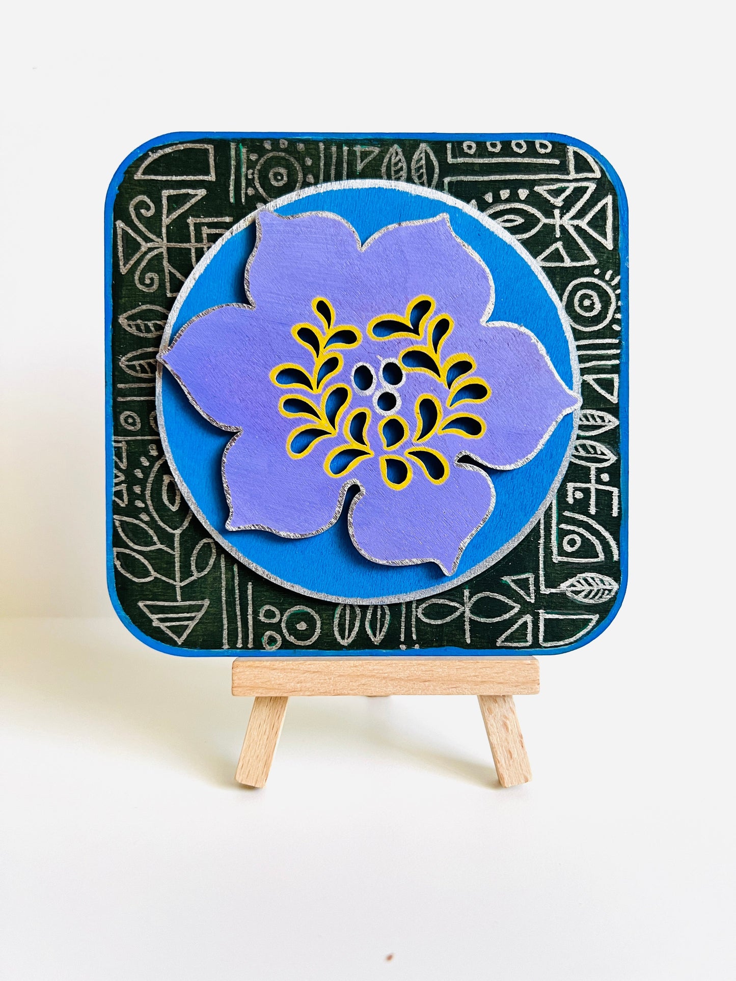 Purple Gray flower plate