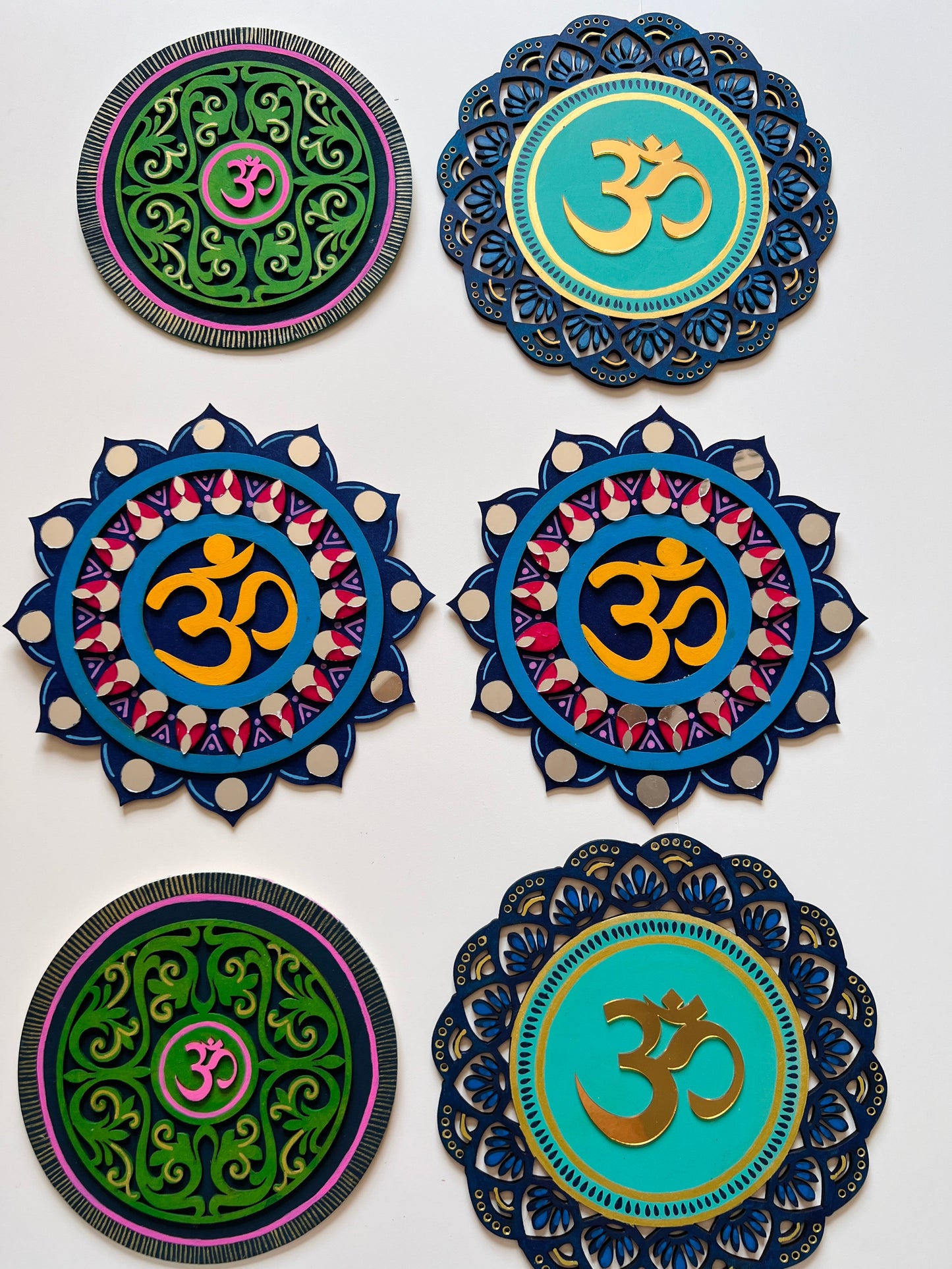 Teal Om