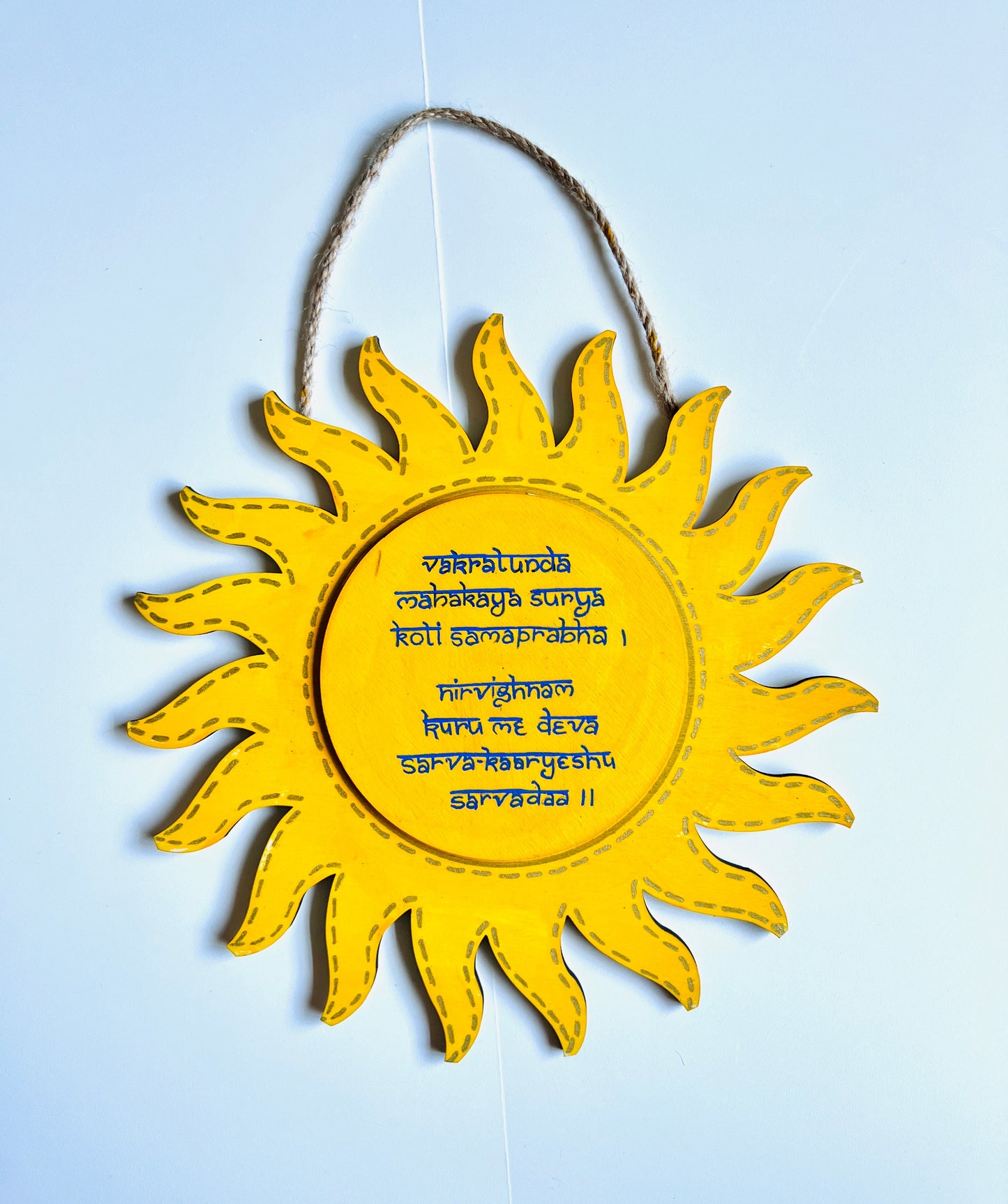 Vakratunda sun