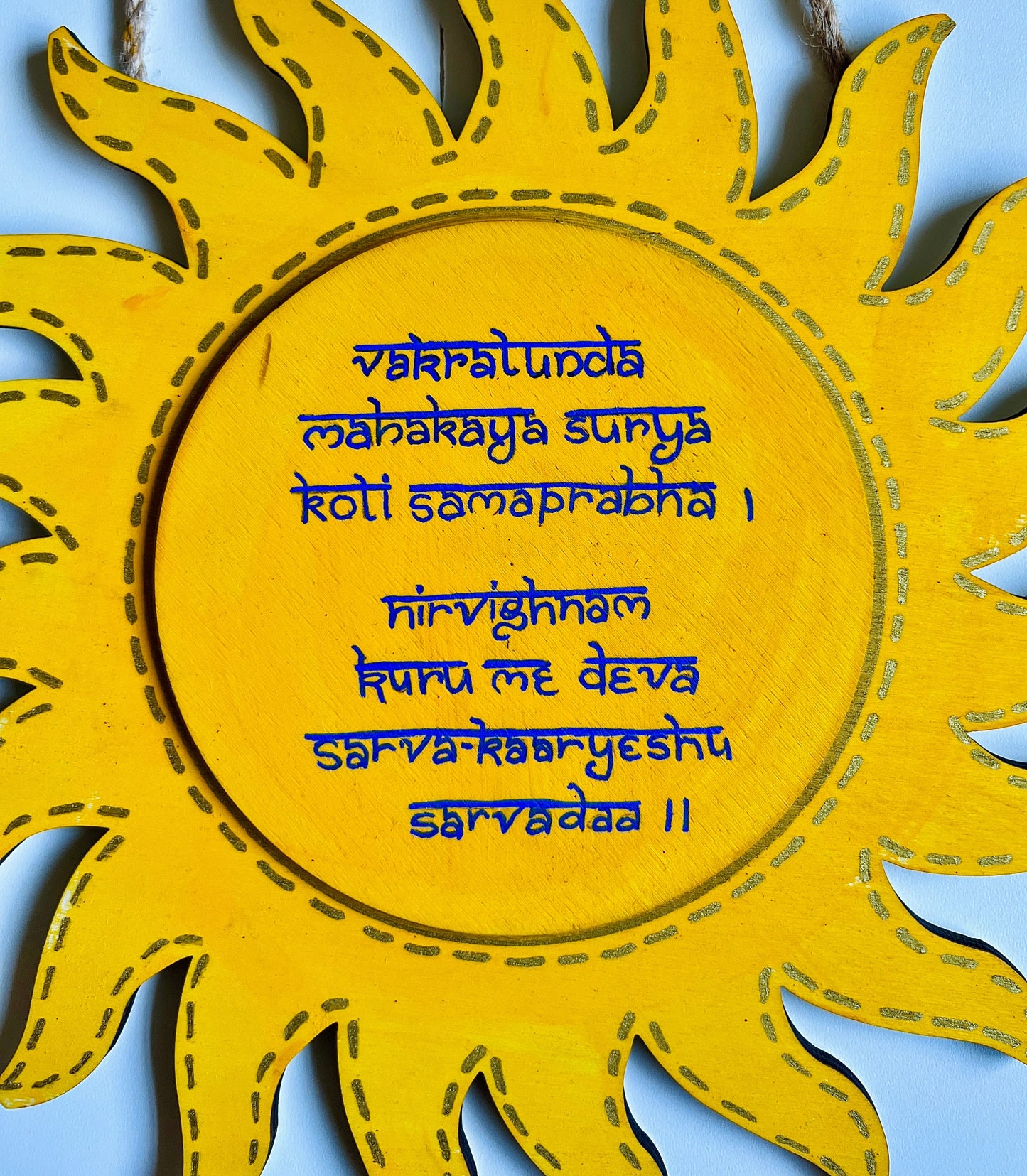 Vakratunda sun