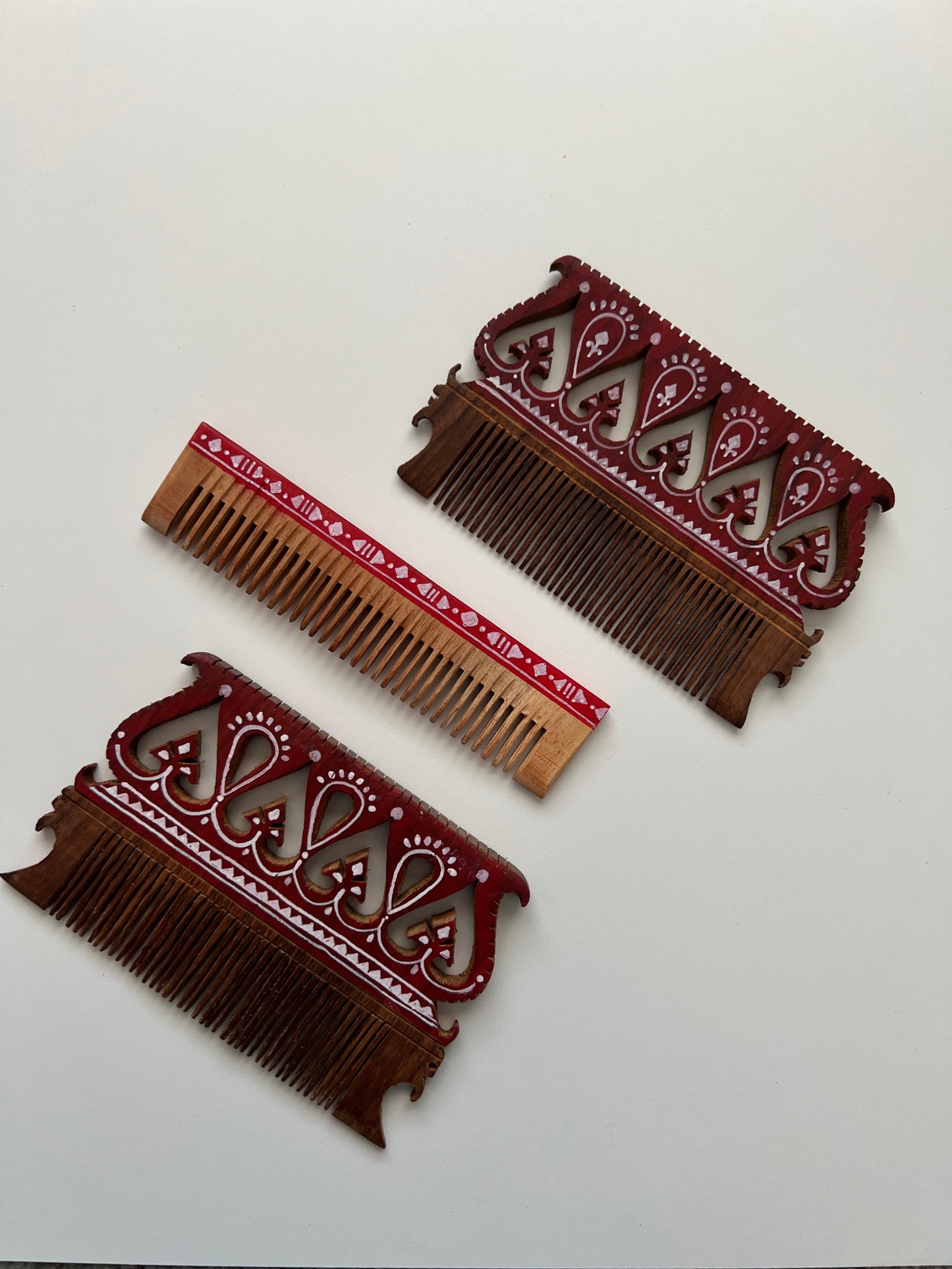 Wood Alpna Comb