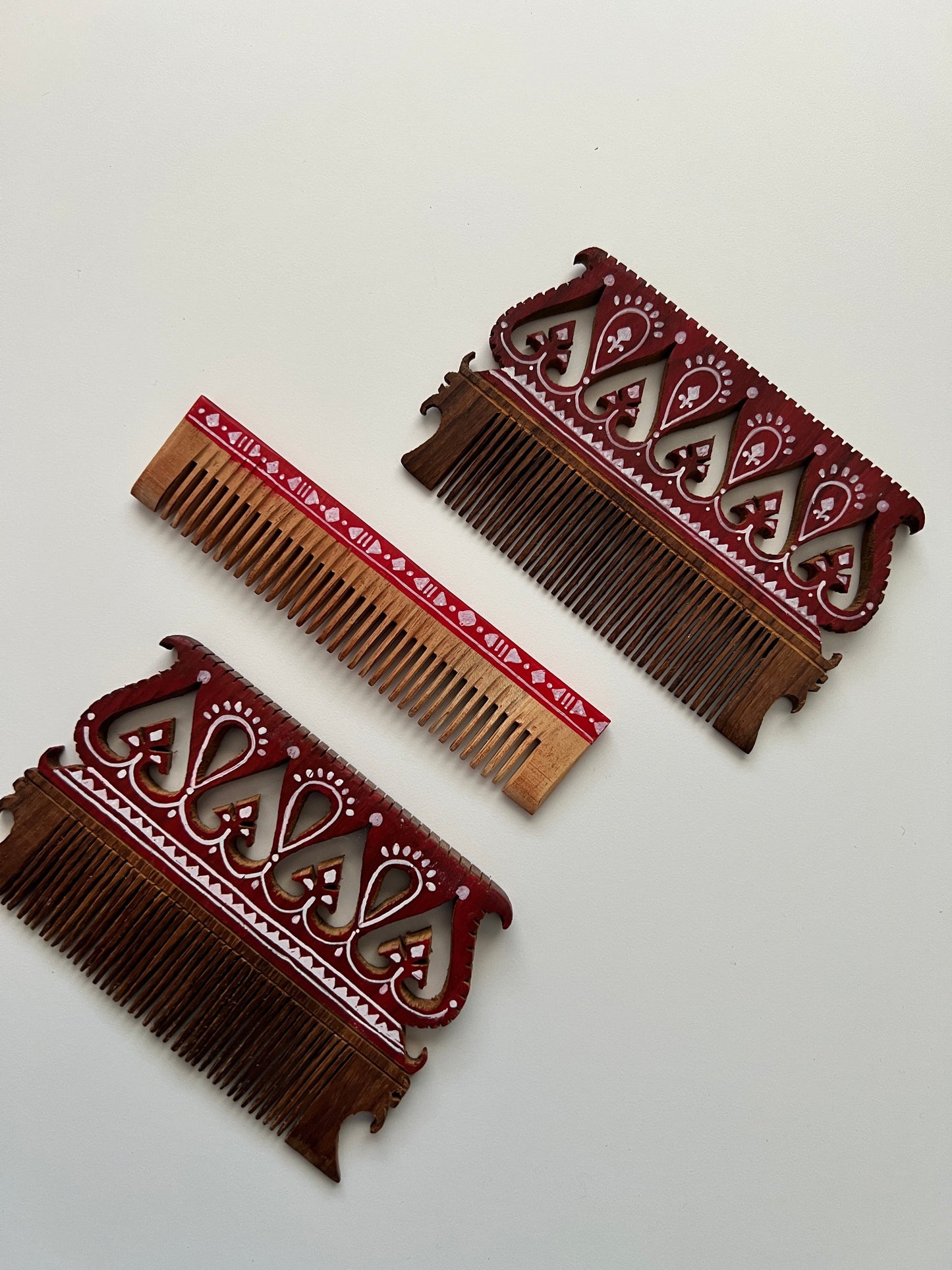 Wood Alpna Comb